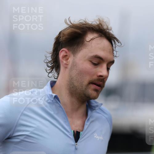 16.08.2026 - KN Förde Triathlon 2026 Antke Förster http://msf.ph/oto/10007330 16.08.2026 12:09:16 Laufen  meine-sportfotos.de