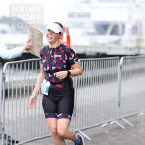 16.08.2026 - KN Förde Triathlon 2026 Antke Förster http://msf.ph/oto/10007371 16.08.2026 10:29:46 Laufen 6 meine-sportfotos.de