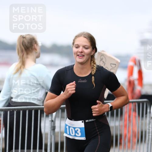 16.08.2026 - KN Förde Triathlon 2026 Antke Förster http://msf.ph/oto/10007416 16.08.2026 10:30:03 Laufen 103 meine-sportfotos.de