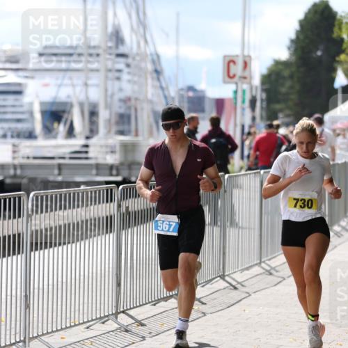 16.08.2026 - KN Förde Triathlon 2026 Antke Förster http://msf.ph/oto/10007421 16.08.2026 13:54:53 Laufen 567, 730 meine-sportfotos.de