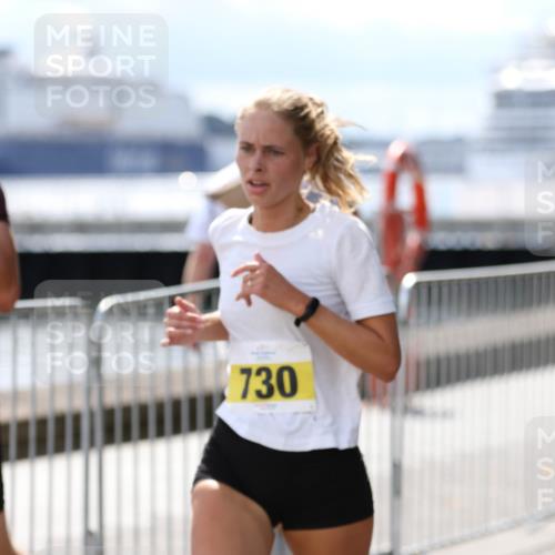 16.08.2026 - KN Förde Triathlon 2026 Antke Förster http://msf.ph/oto/10007430 16.08.2026 13:54:56 Laufen 730 meine-sportfotos.de