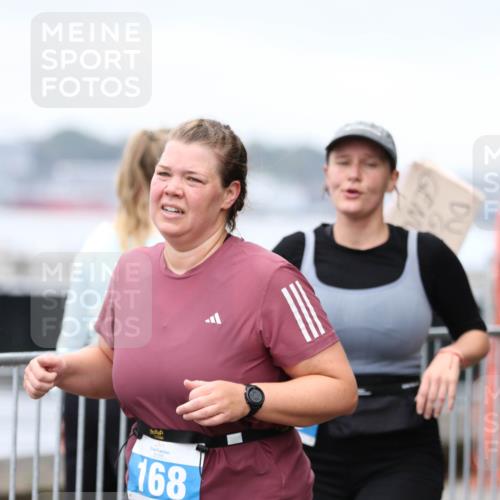 16.08.2026 - KN Förde Triathlon 2026 Antke Förster http://msf.ph/oto/10007440 16.08.2026 10:30:09 Laufen 168 meine-sportfotos.de