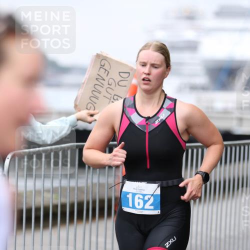 16.08.2026 - KN Förde Triathlon 2026 Antke Förster http://msf.ph/oto/10007464 16.08.2026 10:30:18 Laufen 162 meine-sportfotos.de
