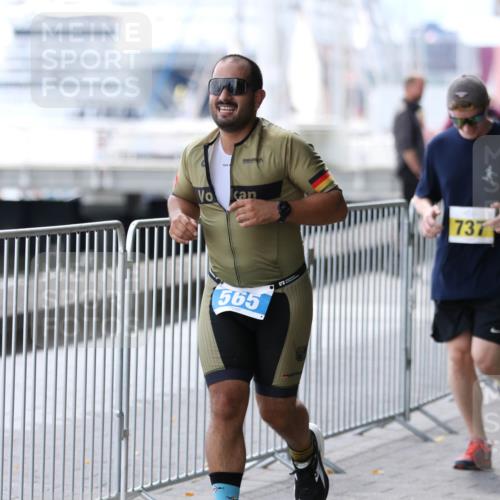 16.08.2026 - KN Förde Triathlon 2026 Antke Förster http://msf.ph/oto/10007484 16.08.2026 13:55:38 Laufen 737, 565 meine-sportfotos.de