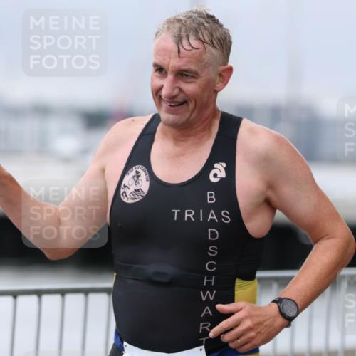 16.08.2026 - KN Förde Triathlon 2026 Antke Förster http://msf.ph/oto/10007489 16.08.2026 12:10:16 Laufen 300, 2 meine-sportfotos.de