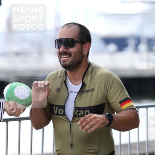 16.08.2026 - KN Förde Triathlon 2026 Antke Förster http://msf.ph/oto/10007493 16.08.2026 13:55:41 Laufen 565, 24 meine-sportfotos.de