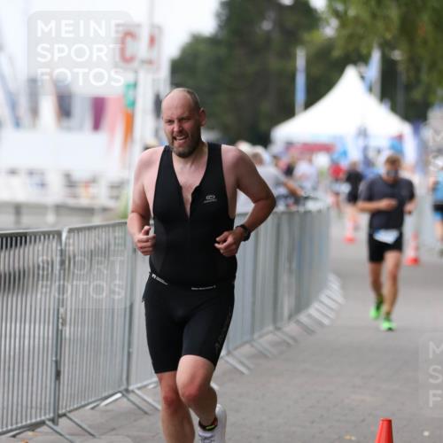 16.08.2026 - KN Förde Triathlon 2026 Antke Förster http://msf.ph/oto/10007501 16.08.2026 12:10:39 Laufen  meine-sportfotos.de