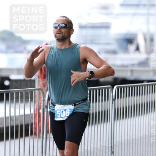 16.08.2026 - KN Förde Triathlon 2026 Antke Förster http://msf.ph/oto/10007502 16.08.2026 13:55:47 Laufen 506 meine-sportfotos.de