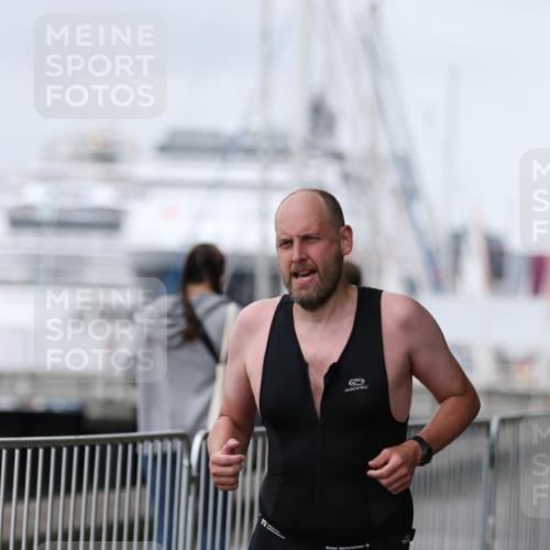 16.08.2026 - KN Förde Triathlon 2026 Antke Förster http://msf.ph/oto/10007504 16.08.2026 12:10:40 Laufen  meine-sportfotos.de
