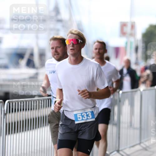 16.08.2026 - KN Förde Triathlon 2026 Antke Förster http://msf.ph/oto/10007520 16.08.2026 13:55:54 Laufen 533 meine-sportfotos.de