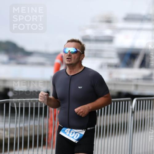 16.08.2026 - KN Förde Triathlon 2026 Antke Förster http://msf.ph/oto/10007522 16.08.2026 12:10:49 Laufen 400 meine-sportfotos.de