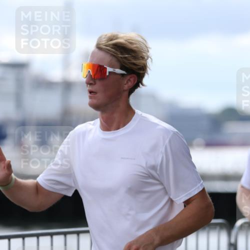 16.08.2026 - KN Förde Triathlon 2026 Antke Förster http://msf.ph/oto/10007529 16.08.2026 13:55:55 Laufen 2026, 533 meine-sportfotos.de