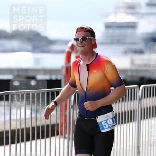 16.08.2026 - KN Förde Triathlon 2026 Antke Förster http://msf.ph/oto/10007598 16.08.2026 13:56:49 Laufen 592 meine-sportfotos.de