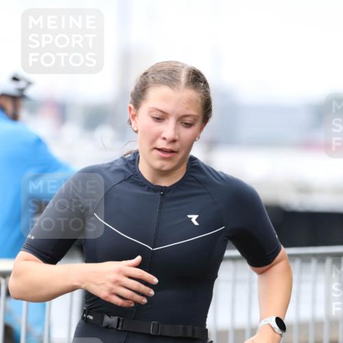 16.08.2026 - KN Förde Triathlon 2026 Antke Förster http://msf.ph/oto/10007608 16.08.2026 10:31:23 Laufen  meine-sportfotos.de