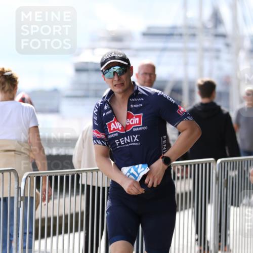 16.08.2026 - KN Förde Triathlon 2026 Antke Förster http://msf.ph/oto/10007643 16.08.2026 13:57:16 Laufen 672 meine-sportfotos.de