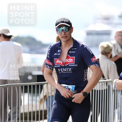 16.08.2026 - KN Förde Triathlon 2026 Antke Förster http://msf.ph/oto/10007646 16.08.2026 13:57:17 Laufen  meine-sportfotos.de