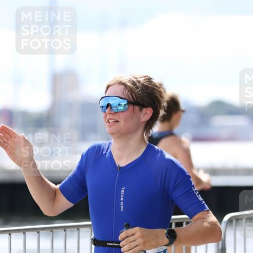 16.08.2026 - KN Förde Triathlon 2026 Antke Förster http://msf.ph/oto/10007661 16.08.2026 13:57:26 Laufen 511 meine-sportfotos.de
