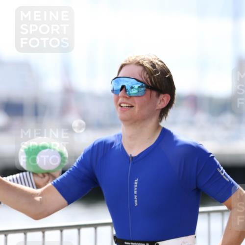 16.08.2026 - KN Förde Triathlon 2026 Antke Förster http://msf.ph/oto/10007664 16.08.2026 13:57:26 Laufen 611 meine-sportfotos.de