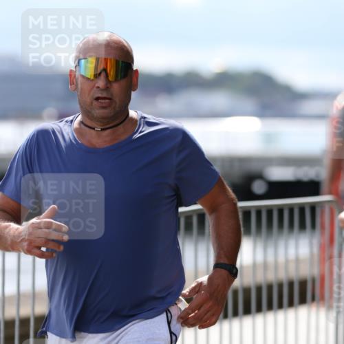 16.08.2026 - KN Förde Triathlon 2026 Antke Förster http://msf.ph/oto/10007673 16.08.2026 13:57:29 Laufen  meine-sportfotos.de