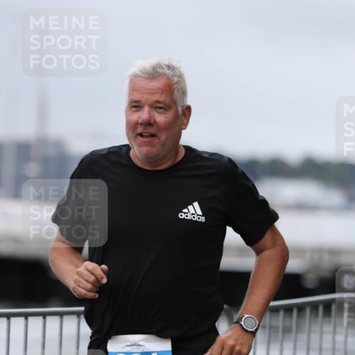 16.08.2026 - KN Förde Triathlon 2026 Antke Förster http://msf.ph/oto/10007699 16.08.2026 12:12:39 Laufen 801 meine-sportfotos.de