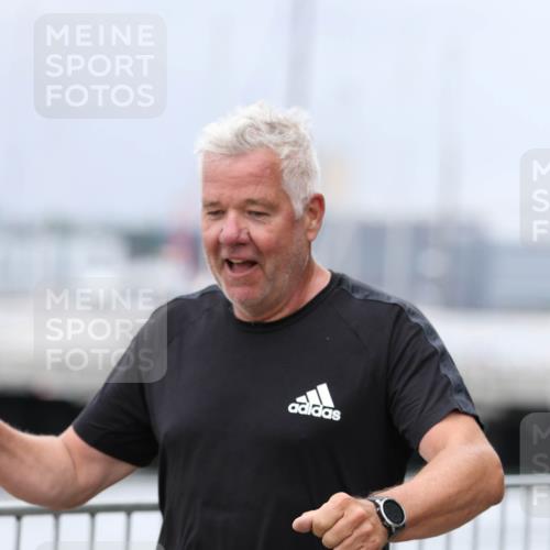 16.08.2026 - KN Förde Triathlon 2026 Antke Förster http://msf.ph/oto/10007702 16.08.2026 12:12:40 Laufen 801 meine-sportfotos.de