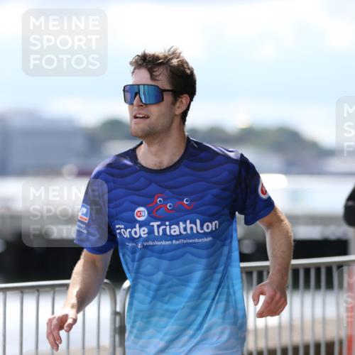 16.08.2026 - KN Förde Triathlon 2026 Antke Förster http://msf.ph/oto/10007703 16.08.2026 13:57:44 Laufen  meine-sportfotos.de