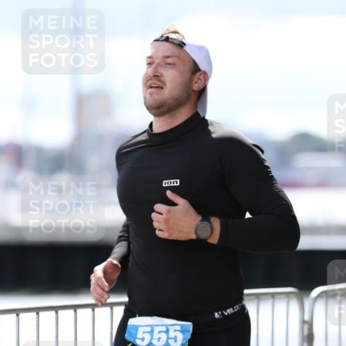 16.08.2026 - KN Förde Triathlon 2026 Antke Förster http://msf.ph/oto/10007709 16.08.2026 13:57:46 Laufen 555 meine-sportfotos.de