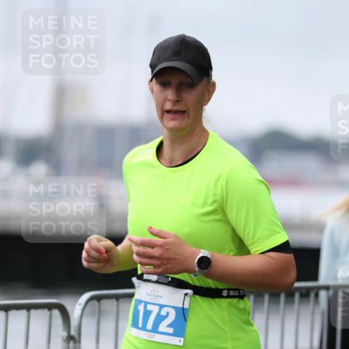 16.08.2026 - KN Förde Triathlon 2026 Antke Förster http://msf.ph/oto/10007818 16.08.2026 10:32:37 Laufen 172, 2 meine-sportfotos.de