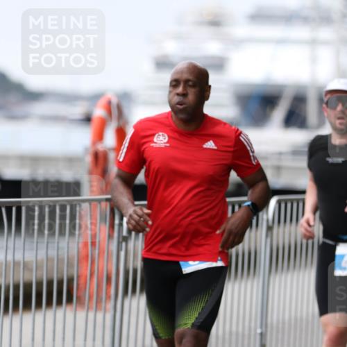 16.08.2026 - KN Förde Triathlon 2026 Antke Förster http://msf.ph/oto/10007819 16.08.2026 12:14:02 Laufen  meine-sportfotos.de