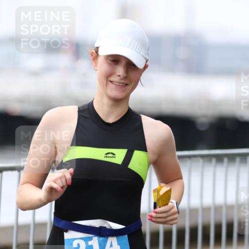 16.08.2026 - KN Förde Triathlon 2026 Antke Förster http://msf.ph/oto/10007845 16.08.2026 10:32:45 Laufen 214 meine-sportfotos.de
