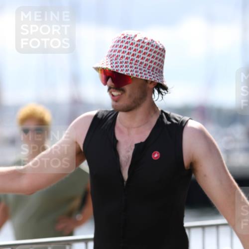 16.08.2026 - KN Förde Triathlon 2026 Antke Förster http://msf.ph/oto/10007865 16.08.2026 13:59:44 Laufen 535 meine-sportfotos.de