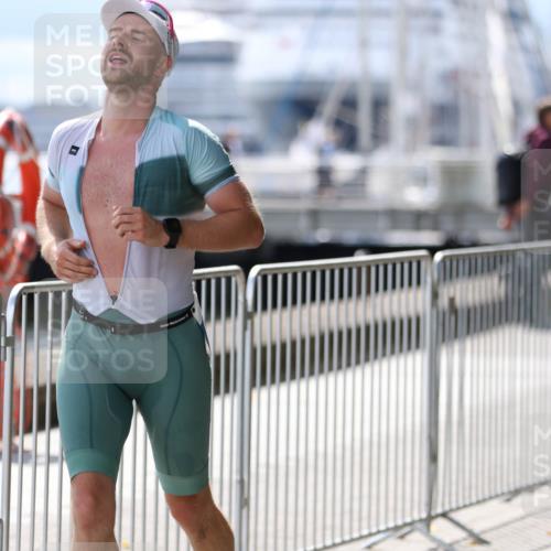 16.08.2026 - KN Förde Triathlon 2026 Antke Förster http://msf.ph/oto/10007874 16.08.2026 13:59:49 Laufen  meine-sportfotos.de