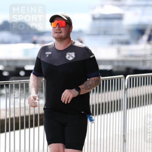16.08.2026 - KN Förde Triathlon 2026 Antke Förster http://msf.ph/oto/10007886 16.08.2026 13:59:53 Laufen 23 meine-sportfotos.de