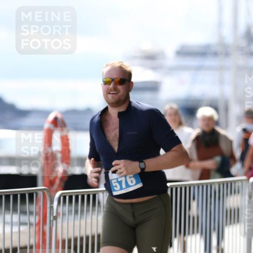 16.08.2026 - KN Förde Triathlon 2026 Antke Förster http://msf.ph/oto/10007925 16.08.2026 14:00:19 Laufen 576 meine-sportfotos.de