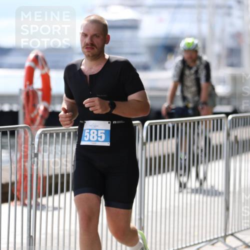 16.08.2026 - KN Förde Triathlon 2026 Antke Förster http://msf.ph/oto/10007946 16.08.2026 14:00:26 Laufen 585 meine-sportfotos.de