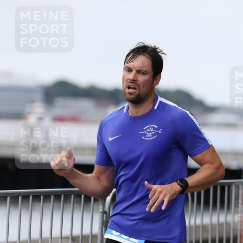 16.08.2026 - KN Förde Triathlon 2026 Antke Förster http://msf.ph/oto/10007966 16.08.2026 12:15:18 Laufen  meine-sportfotos.de