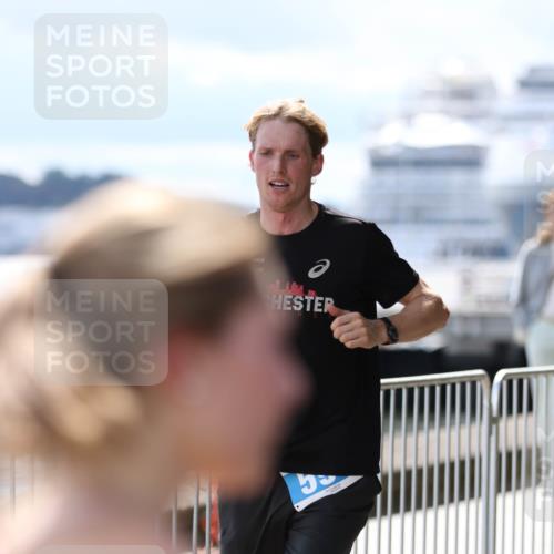 16.08.2026 - KN Förde Triathlon 2026 Antke Förster http://msf.ph/oto/10007982 16.08.2026 14:00:40 Laufen  meine-sportfotos.de