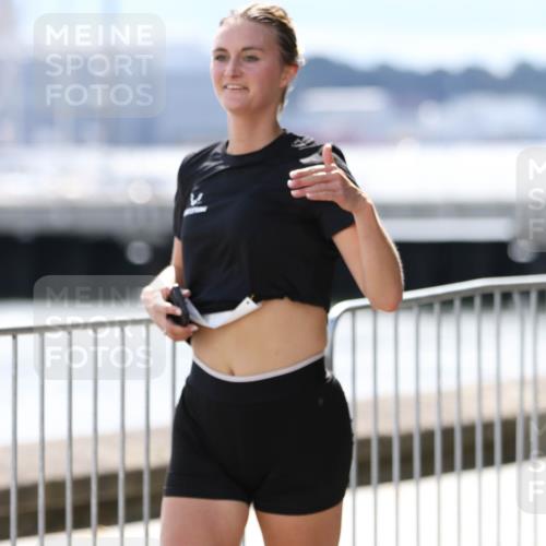 16.08.2026 - KN Förde Triathlon 2026 Antke Förster http://msf.ph/oto/10008039 16.08.2026 14:01:25 Laufen  meine-sportfotos.de