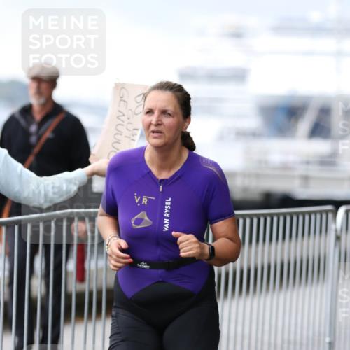 16.08.2026 - KN Förde Triathlon 2026 Antke Förster http://msf.ph/oto/10008058 16.08.2026 10:34:19 Laufen 50 meine-sportfotos.de