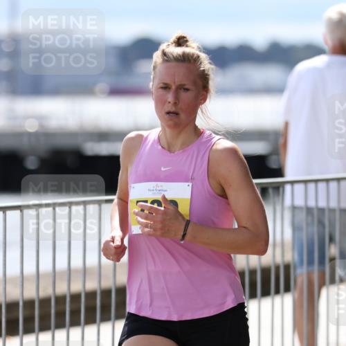 16.08.2026 - KN Förde Triathlon 2026 Antke Förster http://msf.ph/oto/10008063 16.08.2026 14:01:33 Laufen 2026 meine-sportfotos.de
