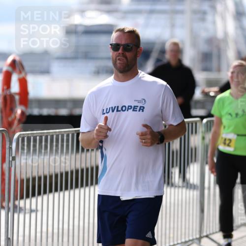16.08.2026 - KN Förde Triathlon 2026 Antke Förster http://msf.ph/oto/10008090 16.08.2026 14:01:44 Laufen 142 meine-sportfotos.de