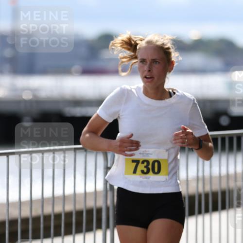 16.08.2026 - KN Förde Triathlon 2026 Antke Förster http://msf.ph/oto/10008153 16.08.2026 14:02:23 Laufen 730 meine-sportfotos.de