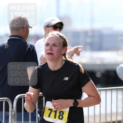 16.08.2026 - KN Förde Triathlon 2026 Antke Förster http://msf.ph/oto/10008198 16.08.2026 14:02:36 Laufen 718 meine-sportfotos.de