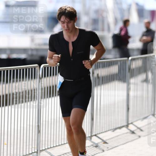 16.08.2026 - KN Förde Triathlon 2026 Antke Förster http://msf.ph/oto/10008210 16.08.2026 14:03:10 Laufen  meine-sportfotos.de