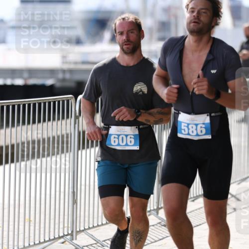 16.08.2026 - KN Förde Triathlon 2026 Antke Förster http://msf.ph/oto/10008231 16.08.2026 14:03:17 Laufen 606, 586 meine-sportfotos.de