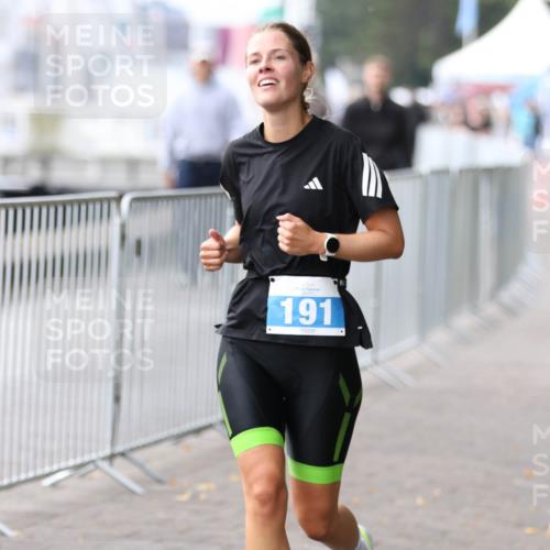 16.08.2026 - KN Förde Triathlon 2026 Antke Förster http://msf.ph/oto/10008373 16.08.2026 10:37:10 Laufen 191 meine-sportfotos.de