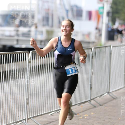 16.08.2026 - KN Förde Triathlon 2026 Antke Förster http://msf.ph/oto/10008427 16.08.2026 10:37:53 Laufen 179 meine-sportfotos.de