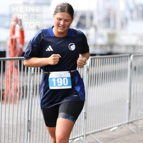 16.08.2026 - KN Förde Triathlon 2026 Antke Förster http://msf.ph/oto/10008448 16.08.2026 10:38:02 Laufen 190 meine-sportfotos.de