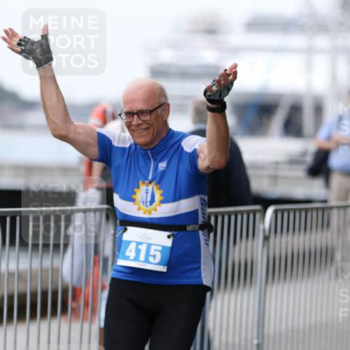 16.08.2026 - KN Förde Triathlon 2026 Antke Förster http://msf.ph/oto/10008449 16.08.2026 12:19:34 Laufen 415 meine-sportfotos.de