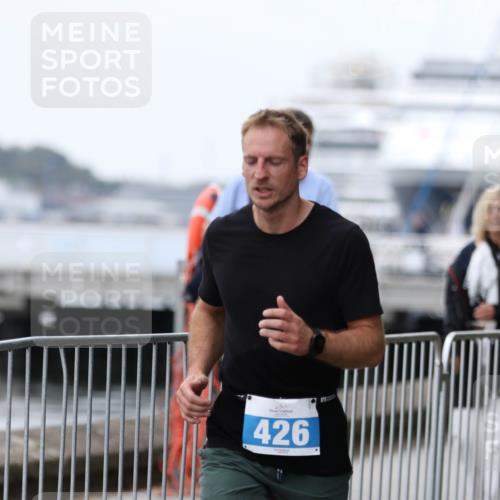 16.08.2026 - KN Förde Triathlon 2026 Antke Förster http://msf.ph/oto/10008479 16.08.2026 12:19:45 Laufen 426 meine-sportfotos.de